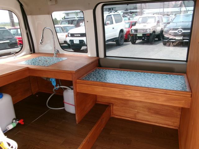 エブリイ ＰＡ　フレンチバス　キッチンカー　移動販売車　サイドテーブル　リアテーブル　給排水シンク（18枚目）