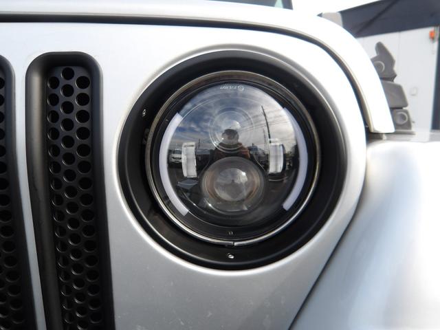 ジープ・ラングラー サハラ ハードトップ 4WD 後期最終型 20インチAW LEDヘッド ナビ 地デジ Bluetoothオーディオ(7枚目)