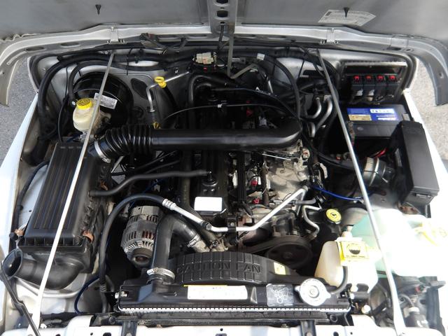 ジープ・ラングラー サハラ ハードトップ 4WD 後期最終型 20インチAW LEDヘッド ナビ 地デジ Bluetoothオーディオ(10枚目)