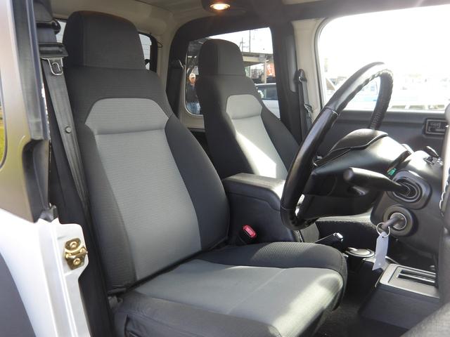 ジープ・ラングラー サハラ ハードトップ 4WD 後期最終型 20インチAW LEDヘッド ナビ 地デジ Bluetoothオーディオ(13枚目)