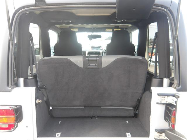 ジープ・ラングラー サハラ ハードトップ 4WD 後期最終型 20インチAW LEDヘッド ナビ 地デジ Bluetoothオーディオ(23枚目)