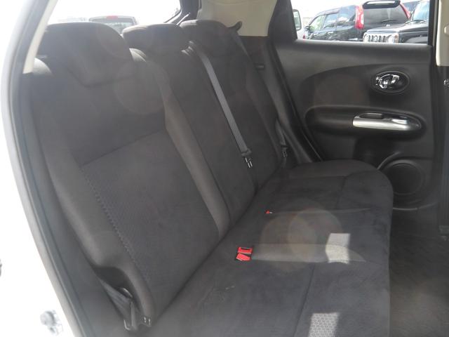 ジューク １６ＧＴ　ユーザー様買取　ナビ　バックカメラ　Ｂｌｕｅｔｏｏｔｈ接続　オートエアコン　ＥＴＣ（12枚目）