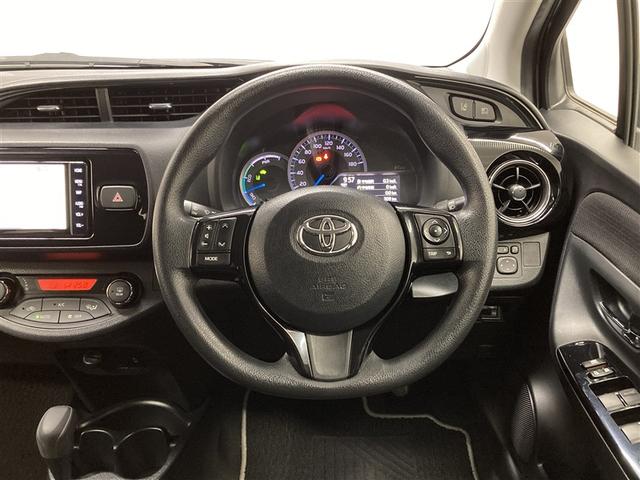 ヴィッツ ハイブリッドF セーフティーエディションII フルセグ メモリーナビ DVD再生 ミュージックプレイヤー接続可 バックカメラ 衝突被害軽減システム ETC LEDヘッドランプ(10枚目)