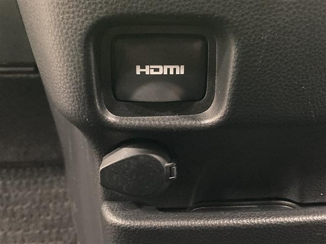 ノア Ｇ　ミュージックプレイヤー接続可　バックカメラ　衝突被害軽減システム　ＥＴＣ　ドラレコ　両側電動スライド　ＬＥＤヘッドランプ　ウオークスルー　乗車定員８人　３列シート　ワンオーナー（21枚目）