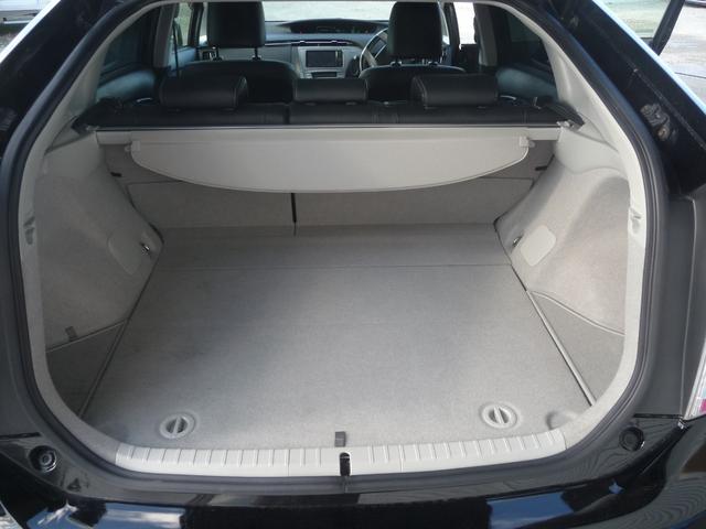 プリウス G 純正ナビ ソナー 禁煙車 ハーフレザーシート フォグランプ(13枚目)