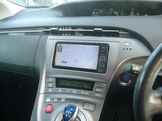 プリウス G 純正ナビ ソナー 禁煙車 ハーフレザーシート フォグランプ(23枚目)