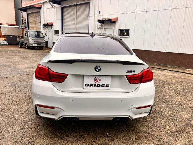 Ｍ４ Ｍ４クーペ　コンペティション　純正ナビ　フルセグ　ハーマンカードン　バックカメラ　ＥＴＣ　レザーシート　フロントパワーシート・ヒーター　純正アルミホイール　７速Ｍ　ＤＣＴ（ドライブロジック付）社外前後ドラレコ　社外ローダウン（6枚目）