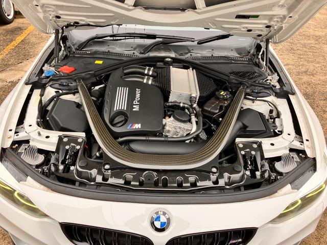 Ｍ４ Ｍ４クーペ　コンペティション　純正ナビ　フルセグ　ハーマンカードン　バックカメラ　ＥＴＣ　レザーシート　フロントパワーシート・ヒーター　純正アルミホイール　７速Ｍ　ＤＣＴ（ドライブロジック付）社外前後ドラレコ　社外ローダウン（60枚目）