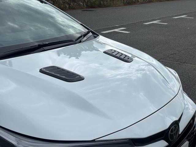 ＧＲカローラ ＲＺ　ＲＺ　４ＷＤ　６ＭＴ　１．６Ｌ直３ターボ　１オーナー　横滑り防止機能　アルミ　ＬＥＤ　スマートキー　シートヒーター＆ステアリングヒーター　禁煙車　カーボンルーフ（7枚目）