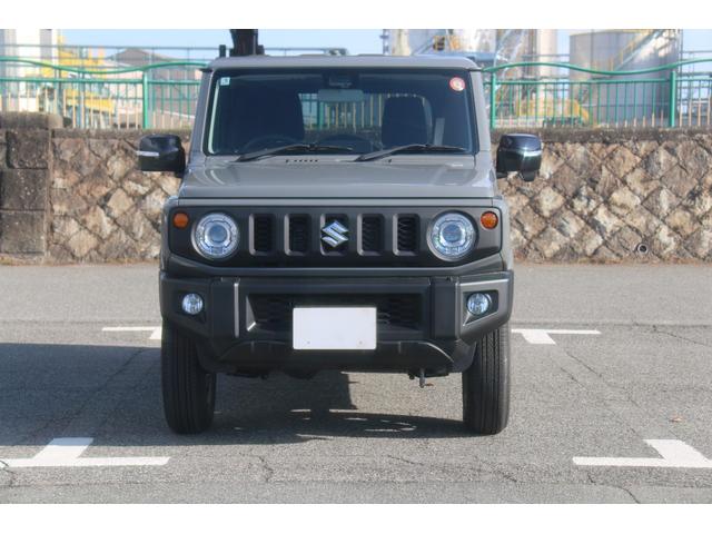ジムニー XC XC 未使車 AT車 4WD 禁煙車 LEDヘッドライト スマートキー 純正16インチアルミホイール シートヒーター 電動格納式ドアミラー パワーウィンド(3枚目)