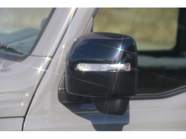 ジムニー XC XC 未使車 AT車 4WD 禁煙車 LEDヘッドライト スマートキー 純正16インチアルミホイール シートヒーター 電動格納式ドアミラー パワーウィンド(8枚目)