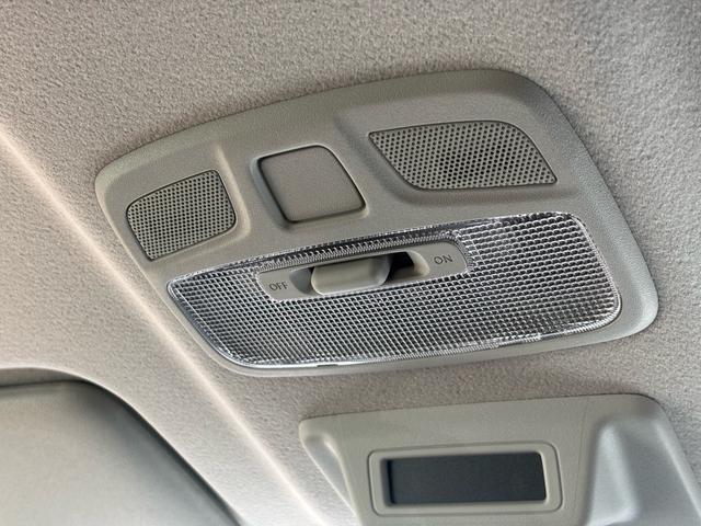 ジムニー XC XC 未使車 AT車 4WD 禁煙車 LEDヘッドライト スマートキー 純正16インチアルミホイール シートヒーター 電動格納式ドアミラー パワーウィンド(19枚目)