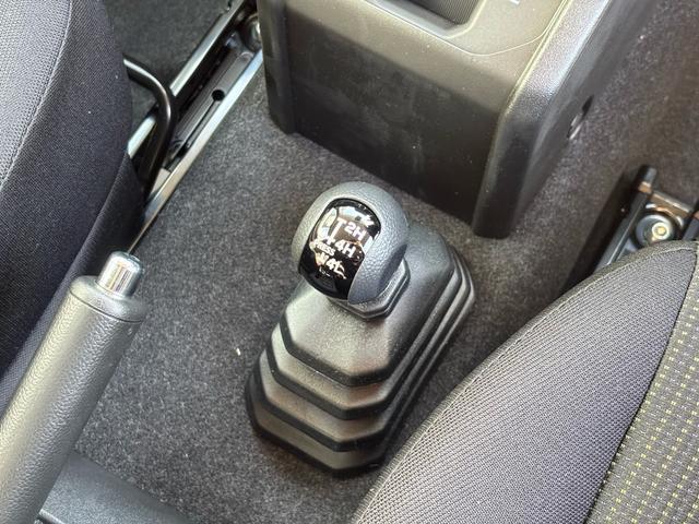 ジムニー XC XC 未使車 AT車 4WD 禁煙車 LEDヘッドライト スマートキー 純正16インチアルミホイール シートヒーター 電動格納式ドアミラー パワーウィンド(25枚目)