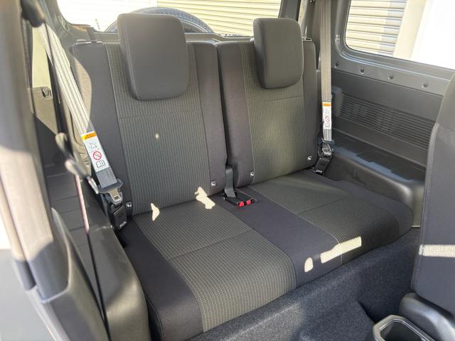 ジムニー XC XC 未使車 AT車 4WD 禁煙車 LEDヘッドライト スマートキー 純正16インチアルミホイール シートヒーター 電動格納式ドアミラー パワーウィンド(35枚目)