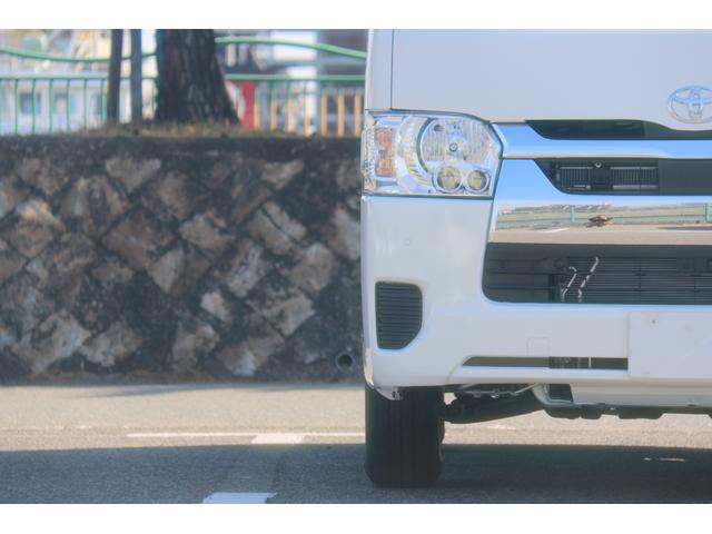 ハイエースバン ＤＸ　ＧＬパッケージ　ディーゼル車　ＬＥＤヘッドライト　パノラミックビューモニター　デジタルインナーミラー　リヤクーラー（5枚目）