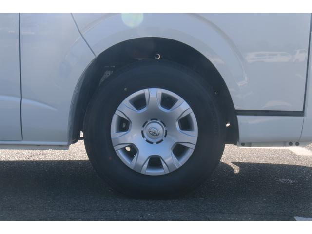 ハイエースバン ＤＸ　ＧＬパッケージ　ディーゼル車　ＬＥＤヘッドライト　パノラミックビューモニター　デジタルインナーミラー　リヤクーラー（15枚目）