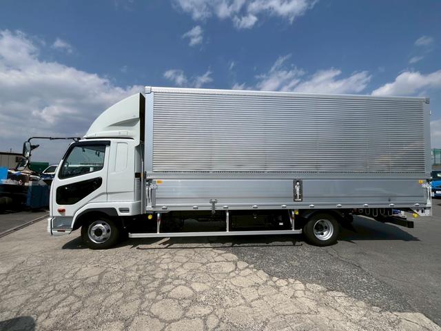 ファイター 　アルミウイング　エアサス　メーカー完成車　６．２ワイドベット付き　内寸６２３×２１４×２４２ｃｍ　クルーズコントロール　パブコ製ＬＩＭＩＴＥＤ　ＷＩＮＧ　導風板　フォグ　木床（6枚目）