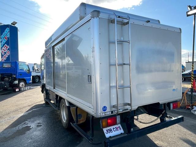 エルフトラック  3tボトルカー ワイドロング スムーサー 6室 中間棚 リアサイドキャリア入れ ルーフキャリア 室内金庫 スガワ車体 バックモニター 室内蛍光灯 モケットシート キーレス(7枚目)