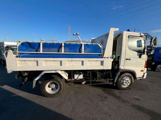 ヒノレンジャー ダンプ 3.6t 電動コボレーン フェンダーヘッドライト 左電動格納ミラー(4枚目)