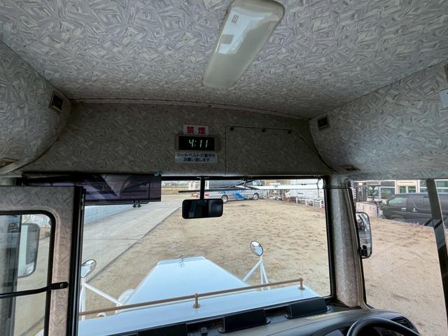 ローザ 霊柩車 17人乗 レトロフェイス リア棺台 バックカメラ ETC(33枚目)