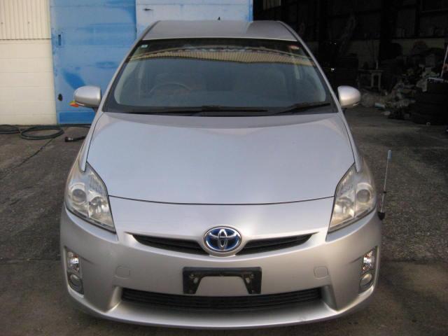 プリウス S ワンオーナー ナビTV バックカメラ スマートキー エンジンプッシュ ETC 禁煙車(3枚目)