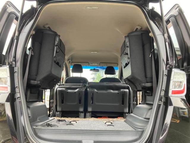 フリードハイブリッド ジャストセレクション　ナビＴＶ／クルーズコントロール／アルミホイール／ＨＩＤヘッドライト（7枚目）