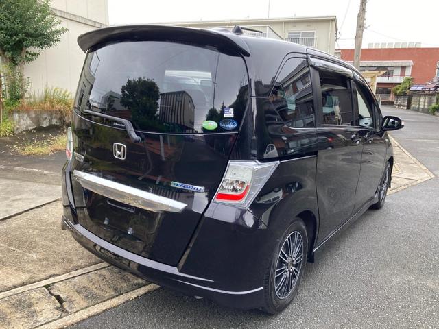 フリードハイブリッド ジャストセレクション　ナビＴＶ／クルーズコントロール／アルミホイール／ＨＩＤヘッドライト（20枚目）