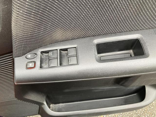 フリードハイブリッド ジャストセレクション　ナビＴＶ／クルーズコントロール／アルミホイール／ＨＩＤヘッドライト（25枚目）