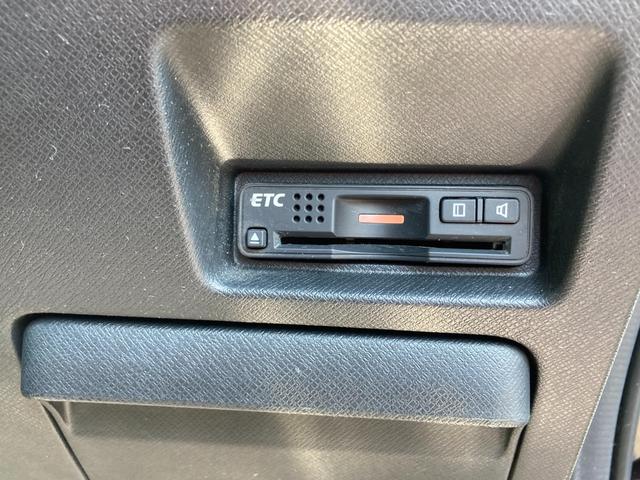 ステップワゴンスパーダ Ｚ　インターナビセレクション　ＴＶ／後席モニタ／ＨＤＤナビ／ＥＴＣ／バックモニター／プッシュスタート（10枚目）