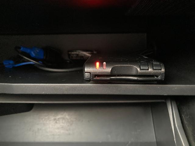 セレナ ハイウェイスター　Ｖセレクション　ＥＴＣ／ナビゲーション／ＴＶ／後席モニター／バックカメラ／プッシュスタート／両側パワースライドドア／クルーズコントロール（10枚目）