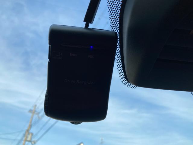 ノート Ｘ　ＤＩＧ－Ｓ　ＥＴＣ／ナビ／ＴＶ／ブルートゥース搭載／　バックカメラ／全周囲カメラ／プッシュスタート／ＬＤＡ／コナーブーザ／ドライブレコーダー／（13枚目）