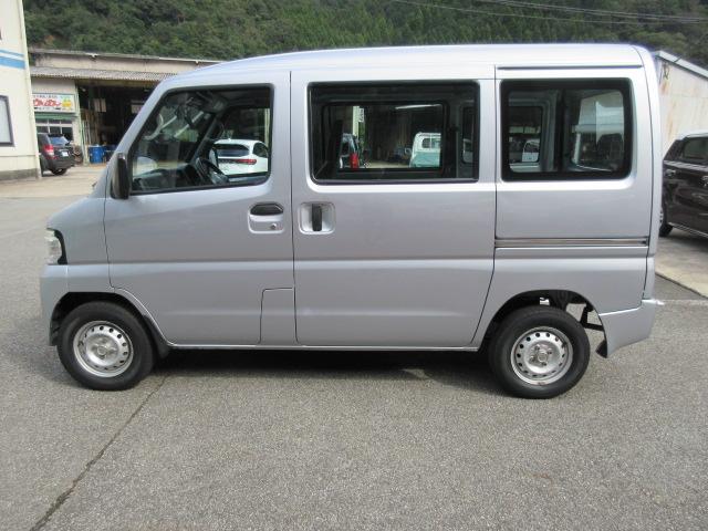 NV100クリッパーバン DX 4WD 集中ドアロック WSRS パートタイム4WD(6枚目)