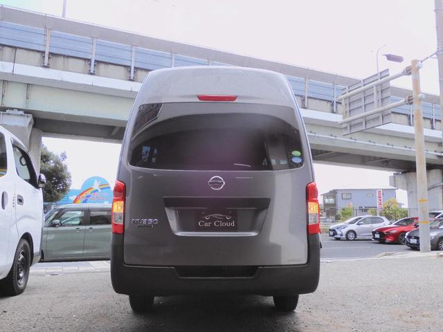 NV350キャラバンバン スーパーロングDX ◆荷室トランポ仕様/後期/R2年式/走行距離1.2キロ/衝突軽減エマブレ/純正ナビTV/キーレス/ETC/3人乗り/4D/普通貨物1ナンバー/積載1.25t/長さ508幅169高さ228センチ(9枚目)