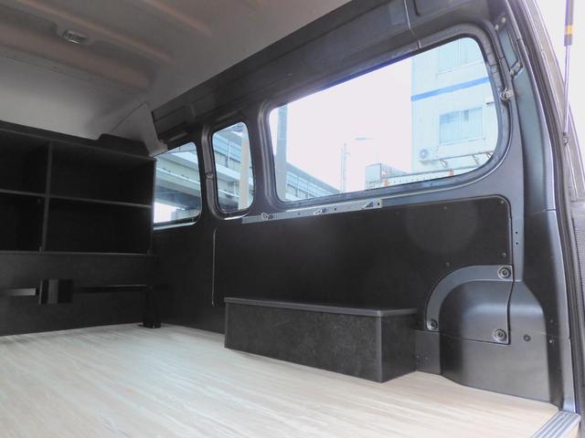 NV350キャラバンバン スーパーロングDX ◆荷室トランポ仕様/後期/R2年式/走行距離1.2キロ/衝突軽減エマブレ/純正ナビTV/キーレス/ETC/3人乗り/4D/普通貨物1ナンバー/積載1.25t/長さ508幅169高さ228センチ(14枚目)