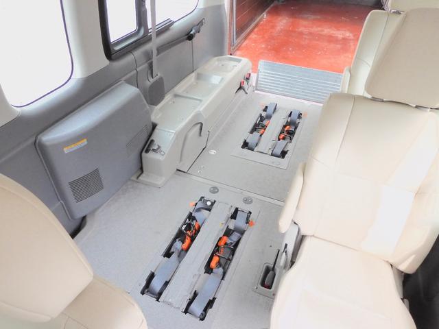 NV350キャラバンバン ◆チェアキャブM仕様,福祉車いす2名,固定装置2基,ガラスルーフ,走行距離4.7万キロ,電動リアリフト,左オートステップ,1オーナー,整備記録簿,非課税,Bモニ,Wエアコン&ヒーター,ETC,ドラレコ(29枚目)