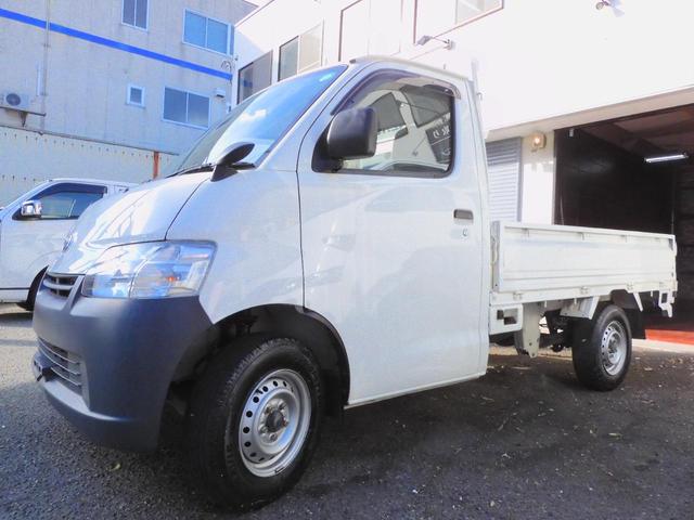 タウンエーストラック ＤＸ　Ｒ２年式／走行距離２．７万キロ／ＭＴ５速／純正ナビＴＶ／Ｂｌｕｅｔｏｏｔｈ／ＥＴＣ／パワステ／エアコン／小型貨物４ナンバー／積載８００キロ／長さ４２７幅１６７高さ１８９センチ／（10枚目）