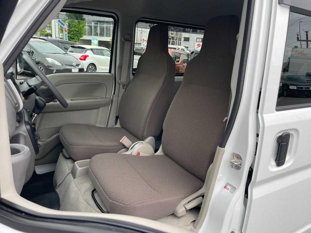 クリッパーバン ＤＸ　届出済未使用車　純正ナビ　フルセグＴＶ　バックカメラ　ＥＴＣ　前席パワーウィンドウ　オートライト　アイドリングストップ　衝突軽減ブレーキ　横滑り防止装置　キーレス（13枚目）