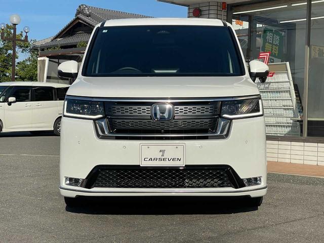 ステップワゴン ｅ：ＨＥＶスパーダ　プレミアムライン　ホンダセンシング　１１．４インチ純正ナビ　１５．６インチフリップダウン　フルセグＴＶ　マルチビューカメラ　ブラインドスポット　パワーテールゲート　シートヒーター　２列目オットマン　純正１７インチＡＷ（2枚目）