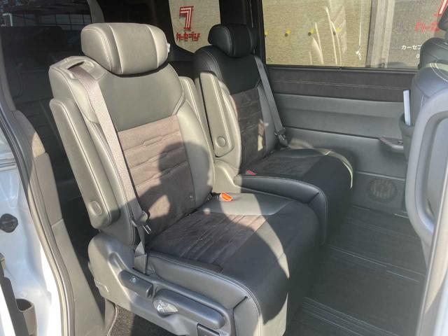 ステップワゴン ｅ：ＨＥＶスパーダ　プレミアムライン　ホンダセンシング　１１．４インチ純正ナビ　１５．６インチフリップダウン　フルセグＴＶ　マルチビューカメラ　ブラインドスポット　パワーテールゲート　シートヒーター　２列目オットマン　純正１７インチＡＷ（27枚目）