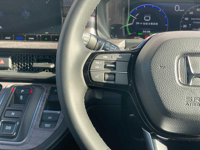 ステップワゴン ｅ：ＨＥＶスパーダ　プレミアムライン　ホンダセンシング　１１．４インチ純正ナビ　１５．６インチフリップダウン　フルセグＴＶ　マルチビューカメラ　ブラインドスポット　パワーテールゲート　シートヒーター　２列目オットマン　純正１７インチＡＷ（45枚目）