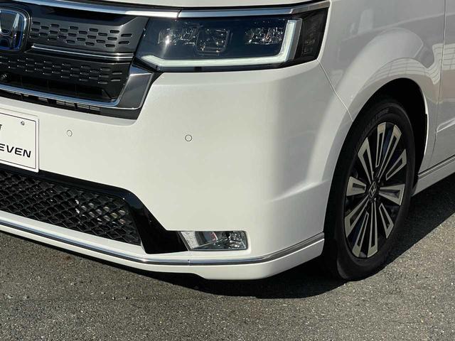 ステップワゴン ｅ：ＨＥＶスパーダ　プレミアムライン　ホンダセンシング　１１．４インチ純正ナビ　１５．６インチフリップダウン　フルセグＴＶ　マルチビューカメラ　ブラインドスポット　パワーテールゲート　シートヒーター　２列目オットマン　純正１７インチＡＷ（60枚目）