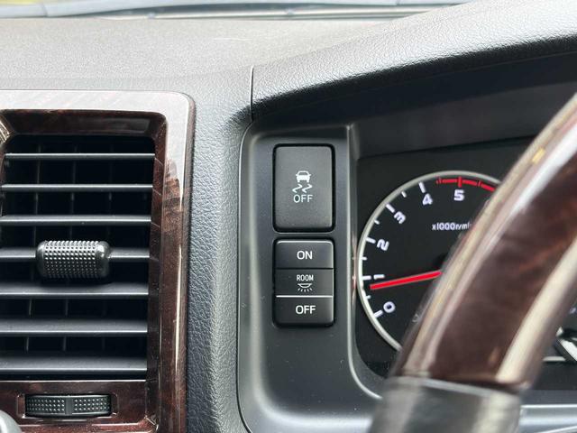 ハイエースバン スーパーGL 50TH アニバーサリーリミテッド 両側パワスラ 寒冷地仕様 TRDフロントスポイラー アルパインフローティングナビ、11.1型デジタルミラー、12.8インチフリップダウン 運転席レカロシート ユーアイビークルベッドキット(38枚目)