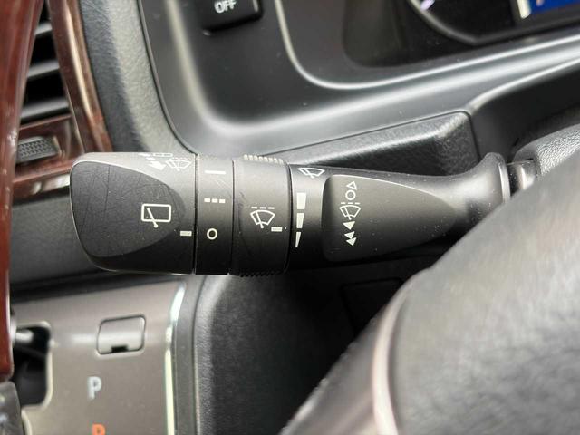 ハイエースバン スーパーGL 50TH アニバーサリーリミテッド 両側パワスラ 寒冷地仕様 TRDフロントスポイラー アルパインフローティングナビ、11.1型デジタルミラー、12.8インチフリップダウン 運転席レカロシート ユーアイビークルベッドキット(45枚目)