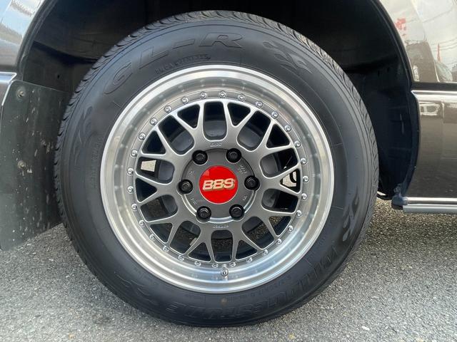 ハイエースバン スーパーGL 50TH アニバーサリーリミテッド 両側パワスラ 寒冷地仕様 TRDフロントスポイラー アルパインフローティングナビ、11.1型デジタルミラー、12.8インチフリップダウン 運転席レカロシート ユーアイビークルベッドキット(71枚目)