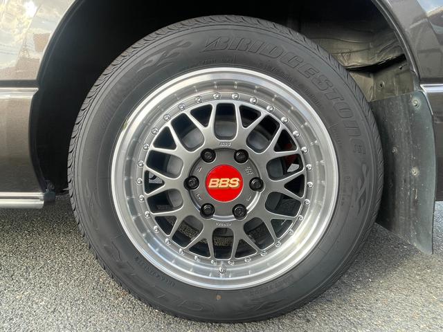 ハイエースバン スーパーGL 50TH アニバーサリーリミテッド 両側パワスラ 寒冷地仕様 TRDフロントスポイラー アルパインフローティングナビ、11.1型デジタルミラー、12.8インチフリップダウン 運転席レカロシート ユーアイビークルベッドキット(72枚目)