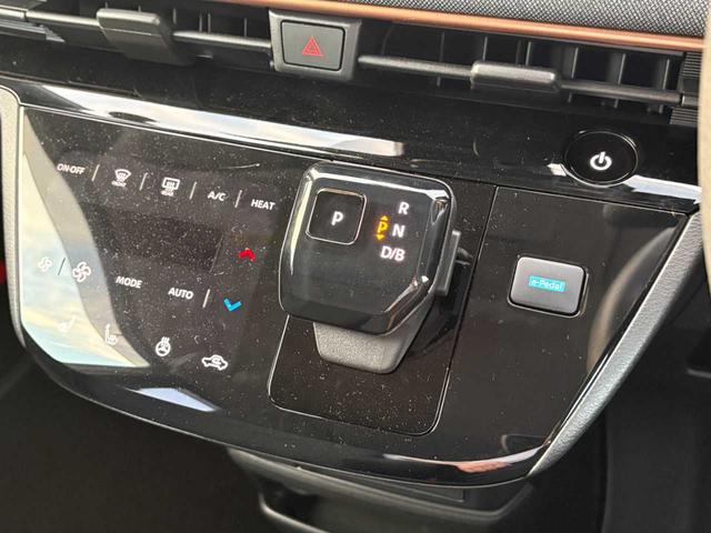 サクラ X 純正9インチナビ アラウンドビューモニター ETC フルセグTV エマージェンシーブレーキ クリアランスソナー LEDヘッドライト 1オーナー ユーザー買取(11枚目)