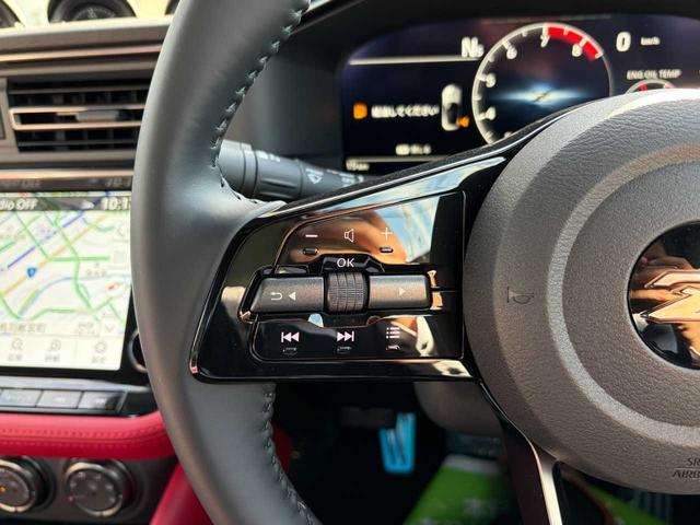 フェアレディＺ バージョンＳＴ　６ＭＴ　純正ナビ　ＢＯＳＥサウンドシステム　バックカメラ　ＥＴＣ２．０　レーダークルコン　シートヒーター　ＢＳＷ　純正１９インチＡＷ　セキュリティ＆セーフティパック　ベーシックパックプラス（34枚目）