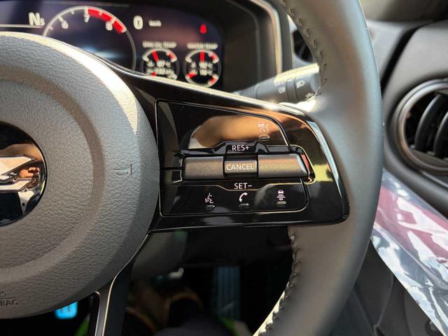 フェアレディＺ バージョンＳＴ　６ＭＴ　純正ナビ　ＢＯＳＥサウンドシステム　バックカメラ　ＥＴＣ２．０　レーダークルコン　シートヒーター　ＢＳＷ　純正１９インチＡＷ　セキュリティ＆セーフティパック　ベーシックパックプラス（35枚目）