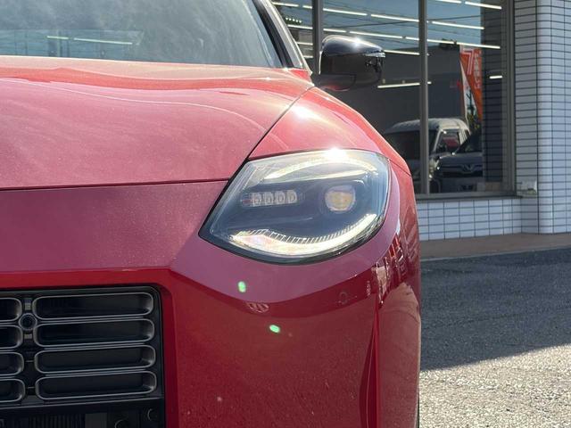 フェアレディＺ バージョンＳＴ　６ＭＴ　純正ナビ　ＢＯＳＥサウンドシステム　バックカメラ　ＥＴＣ２．０　レーダークルコン　シートヒーター　ＢＳＷ　純正１９インチＡＷ　セキュリティ＆セーフティパック　ベーシックパックプラス（47枚目）