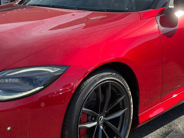 フェアレディＺ バージョンＳＴ　６ＭＴ　純正ナビ　ＢＯＳＥサウンドシステム　バックカメラ　ＥＴＣ２．０　レーダークルコン　シートヒーター　ＢＳＷ　純正１９インチＡＷ　セキュリティ＆セーフティパック　ベーシックパックプラス（49枚目）